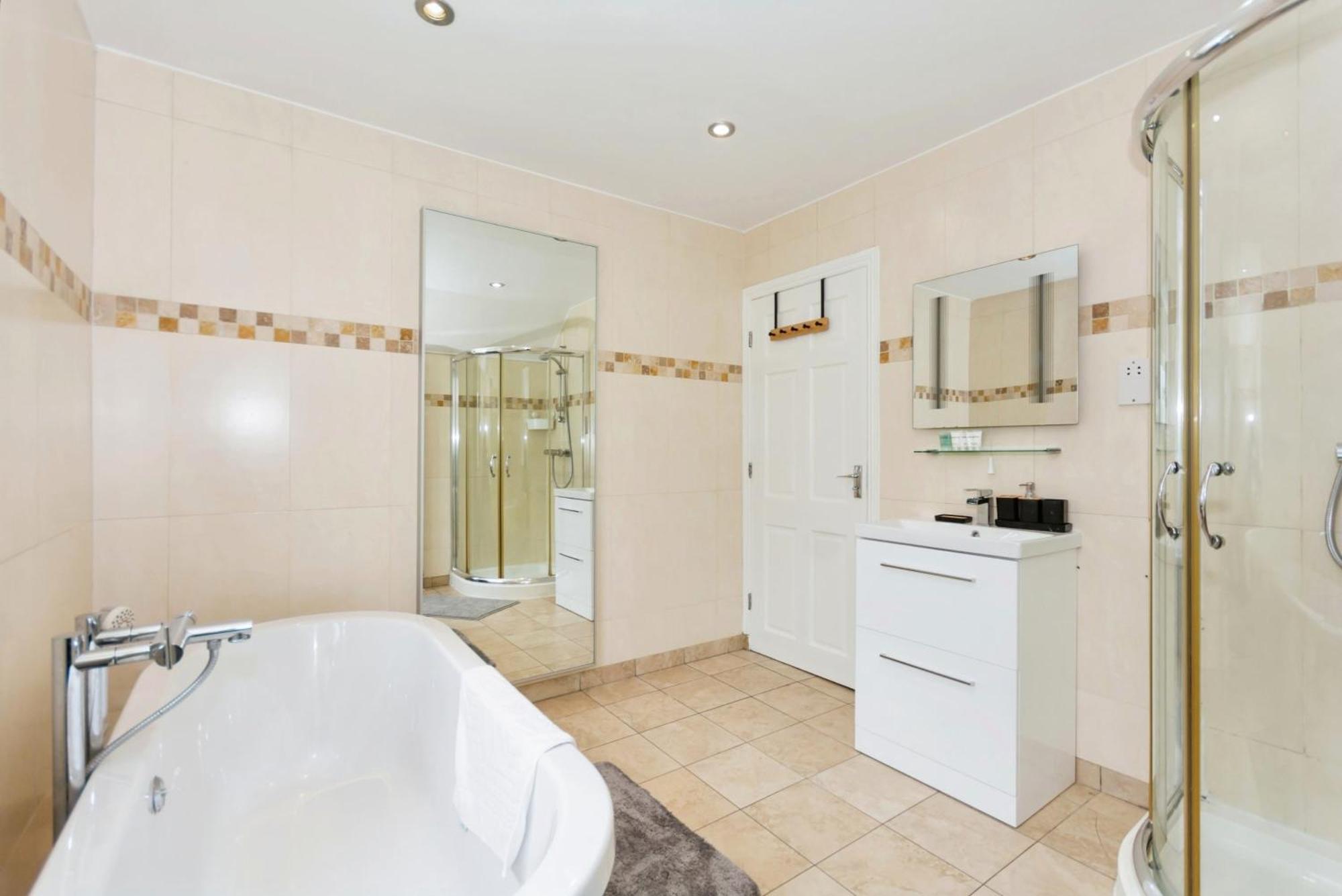 Modern 3 Bed Home - Solihull Centre Dış mekan fotoğraf